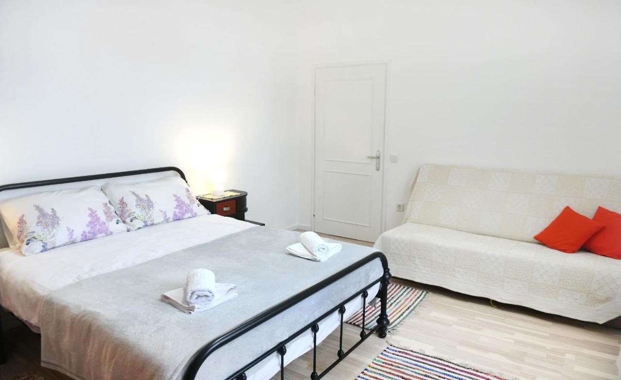 Divia Apartment Rijeka Bagian luar foto