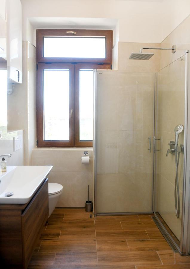 Divia Apartment Rijeka Bagian luar foto