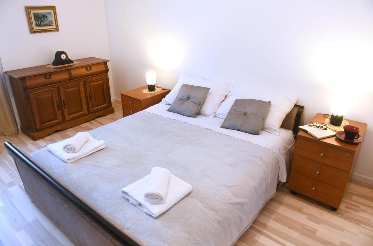 Divia Apartment Rijeka Bagian luar foto
