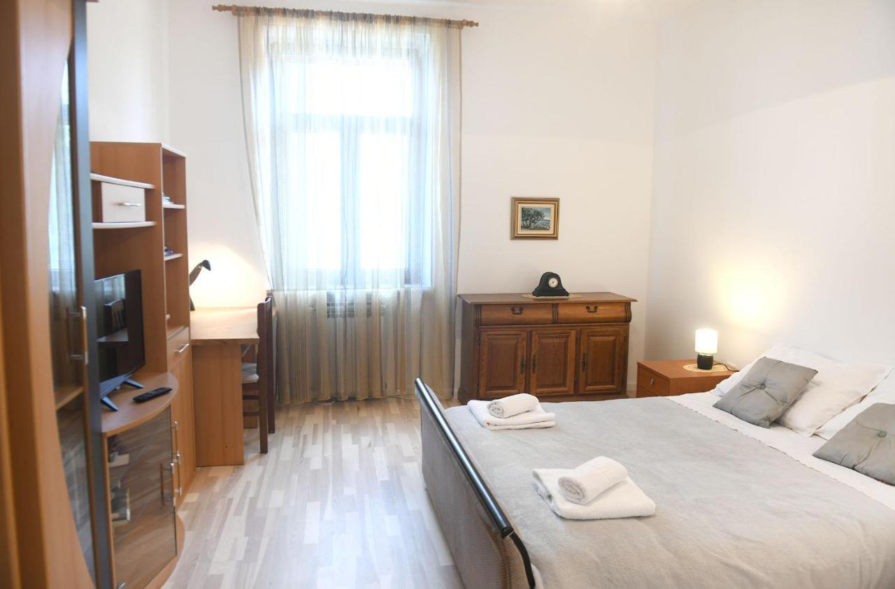 Divia Apartment Rijeka Bagian luar foto