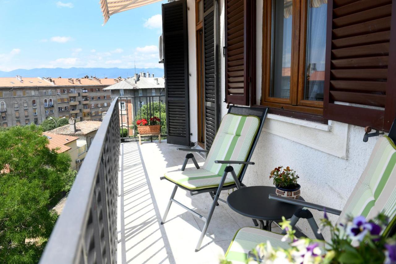 Divia Apartment Rijeka Bagian luar foto
