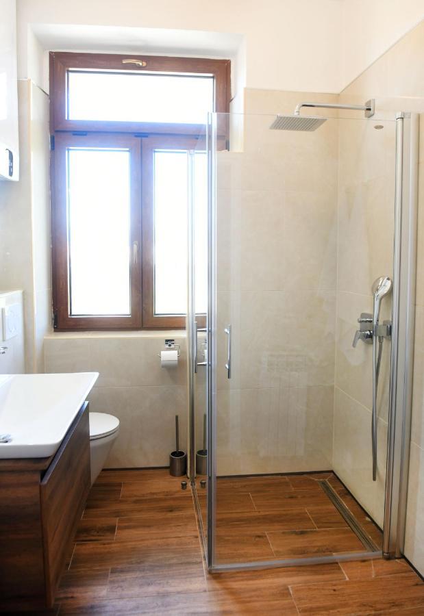 Divia Apartment Rijeka Bagian luar foto